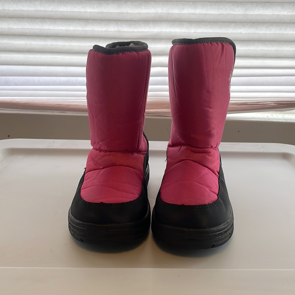 Snow Boots - Picture 2 of 4